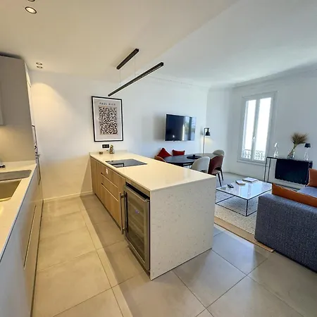 Appartement Elegant Sea Front *